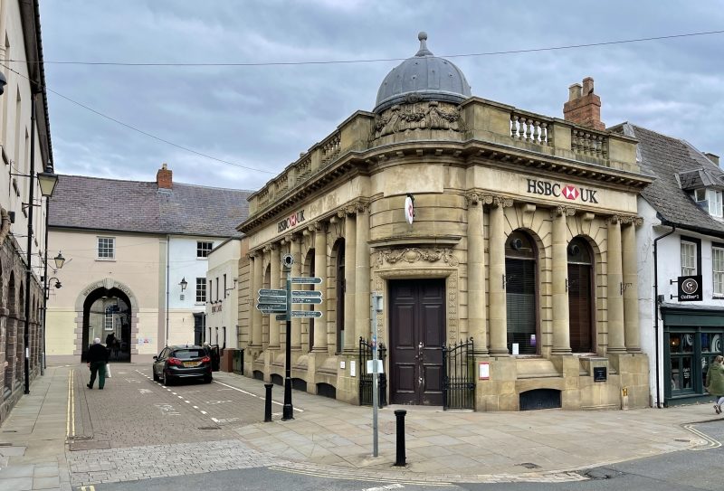 HSBC plans to close its Brecon branch in May 2023.